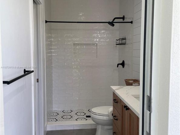 8921 SW 48th St, Miami FL 33165