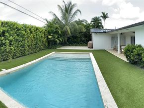 8921 SW 48th St, Miami FL 33165