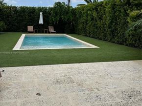 8921 SW 48th St, Miami FL 33165