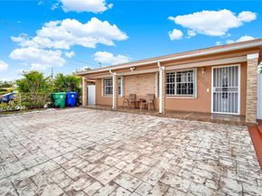 560 NW 57th Ct, Miami FL 33126