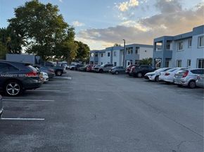 6219 SW 131st Pl 204, Miami FL 33183