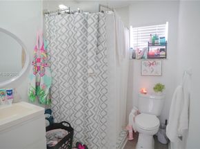 1720 NW 124th Ter, Miami FL 33167