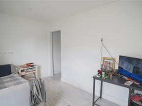 1720 NW 124th Ter, Miami FL 33167