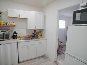 1720 NW 124th Ter, Miami FL 33167