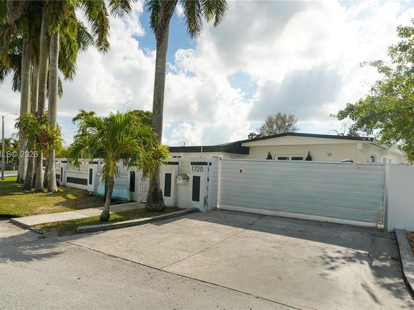 1720 NW 124th Ter, Miami FL 33167
