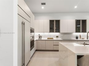 7285 SW 72nd Ter, Miami FL 33143