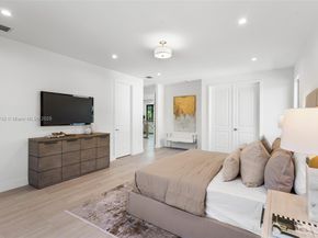 7285 SW 72nd Ter, Miami FL 33143