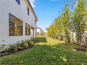 7285 SW 72nd Ter, Miami FL 33143