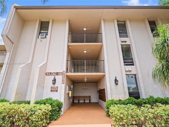 8150 W Mcnab Rd 104, Tamarac FL 33321
