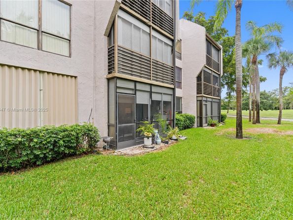 8150 W Mcnab Rd 104, Tamarac FL 33321