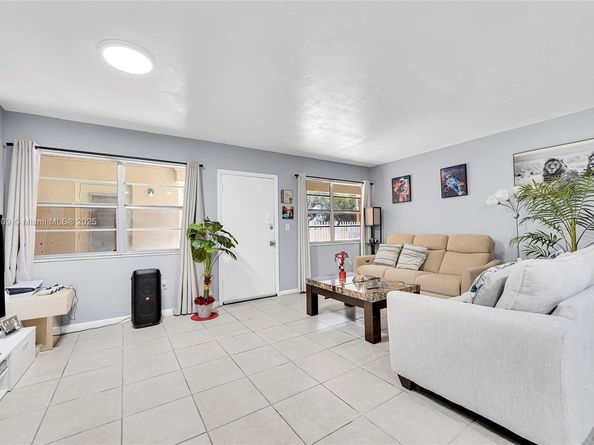 1851 NE 168th St A8, North Miami Beach FL 33162