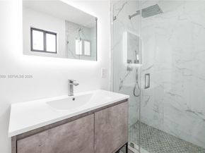 2152 SW 10th St, Miami FL 33135