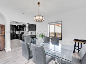 2152 SW 10th St, Miami FL 33135