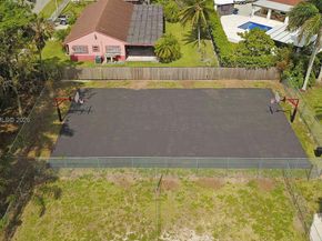 990 SW 9th Ct, Florida City FL 33034