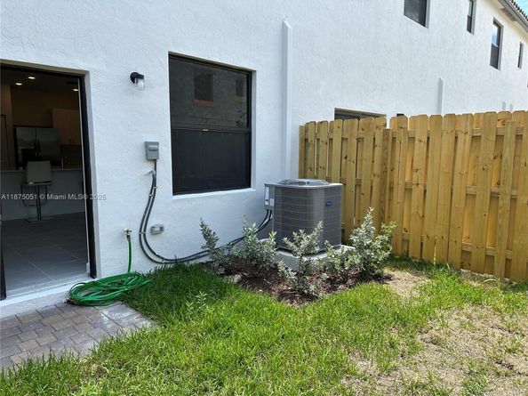 11767 SW 246th Ter, Homestead FL 33032