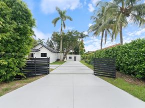 4800 SW 61st Ave, Davie FL 33314