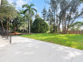 4800 SW 61st Ave, Davie FL 33314