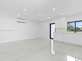 4800 SW 61st Ave, Davie FL 33314