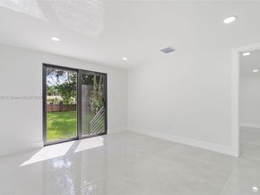 4800 SW 61st Ave, Davie FL 33314