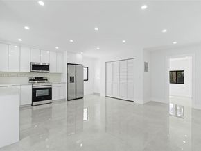 4800 SW 61st Ave, Davie FL 33314