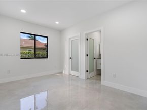 4800 SW 61st Ave, Davie FL 33314