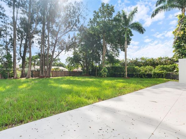 4800 SW 61st Ave, Davie FL 33314