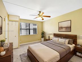 10332 Sunrise Lakes Blvd 206, Sunrise FL 33322