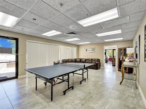 10332 Sunrise Lakes Blvd 206, Sunrise FL 33322