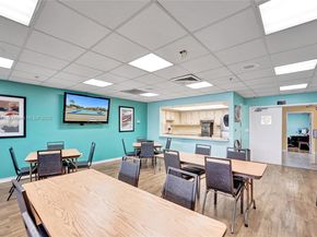 10332 Sunrise Lakes Blvd 206, Sunrise FL 33322