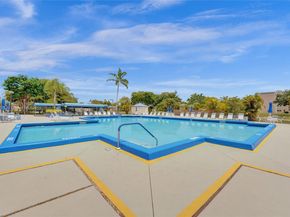 10332 Sunrise Lakes Blvd 206, Sunrise FL 33322