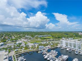 17111 Biscayne Blvd 2001, North Miami Beach FL 33160