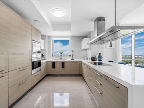 17111 Biscayne Blvd 2001, North Miami Beach FL 33160