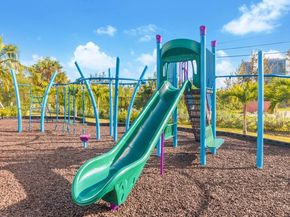 17111 Biscayne Blvd 2001, North Miami Beach FL 33160