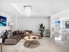 17111 Biscayne Blvd 2001, North Miami Beach FL 33160