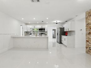9207 SW 49th Pl, Cooper City FL 33328