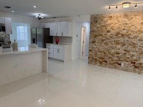 9207 SW 49th Pl, Cooper City FL 33328