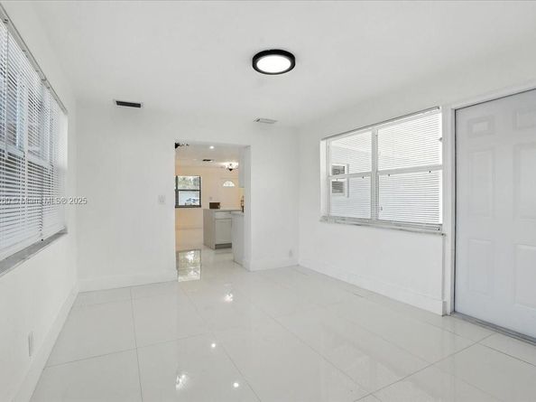 9207 SW 49th Pl, Cooper City FL 33328