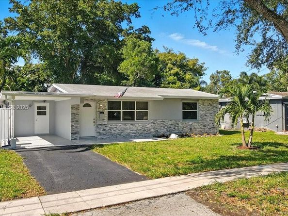 9207 SW 49th Pl, Cooper City FL 33328