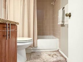 632 Trace Cir 202, Deerfield Beach FL 33441