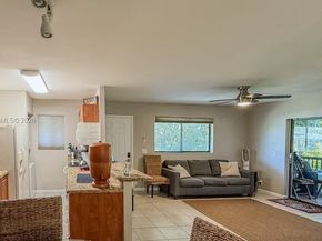 632 Trace Cir 202, Deerfield Beach FL 33441