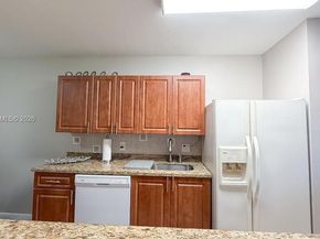 632 Trace Cir 202, Deerfield Beach FL 33441