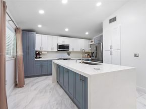 2001 N 22nd Ave, Hollywood FL 33020
