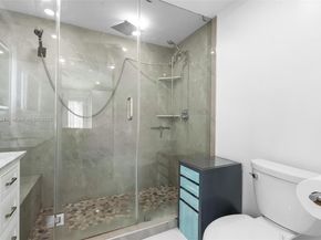 2001 N 22nd Ave, Hollywood FL 33020