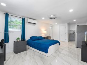 2001 N 22nd Ave, Hollywood FL 33020