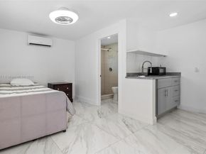 2001 N 22nd Ave, Hollywood FL 33020