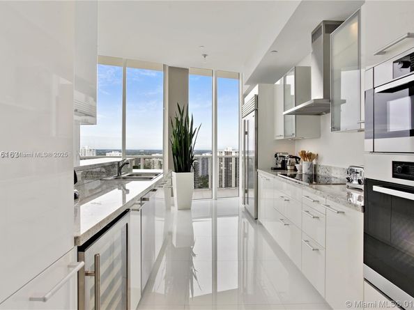 4100 Island Blvd 2303, Aventura FL 33160