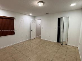 19926 NW 67th Pl, Hialeah FL 33015