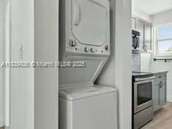 7207 Bay Dr 25, Miami Beach FL 33141