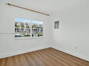 7207 Bay Dr 25, Miami Beach FL 33141