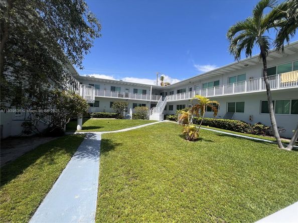 7207 Bay Dr 25, Miami Beach FL 33141